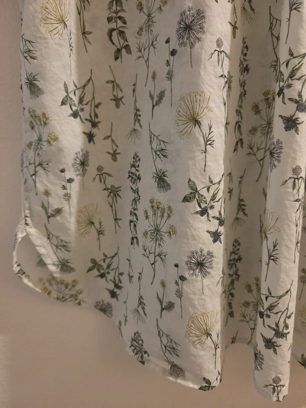 Short-Sleeve Cream Button-Down Shirt with Delicate Green Floral Print